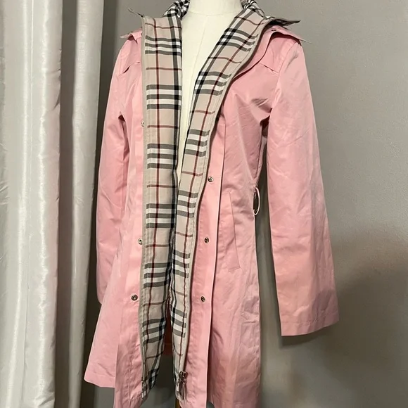 Burberry Pink Trench Coat with Check Lining - Picture 2 of 8